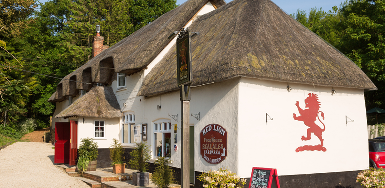 thatched pub from outside