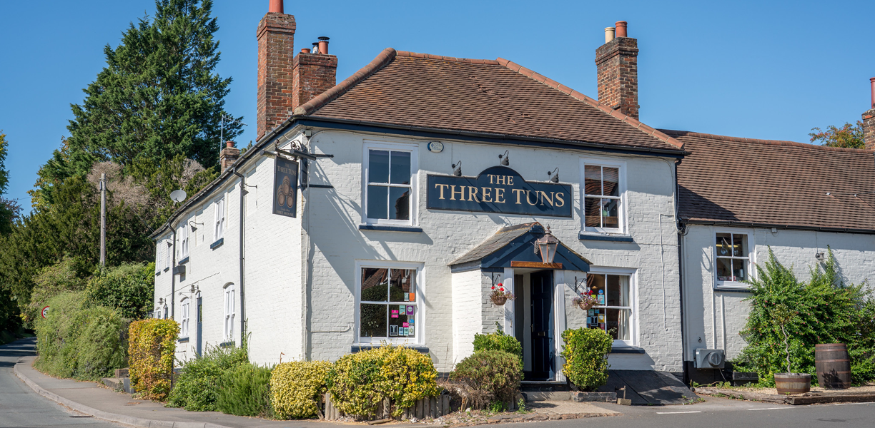 The three tuns freehouse pub in Great Bedwyn village