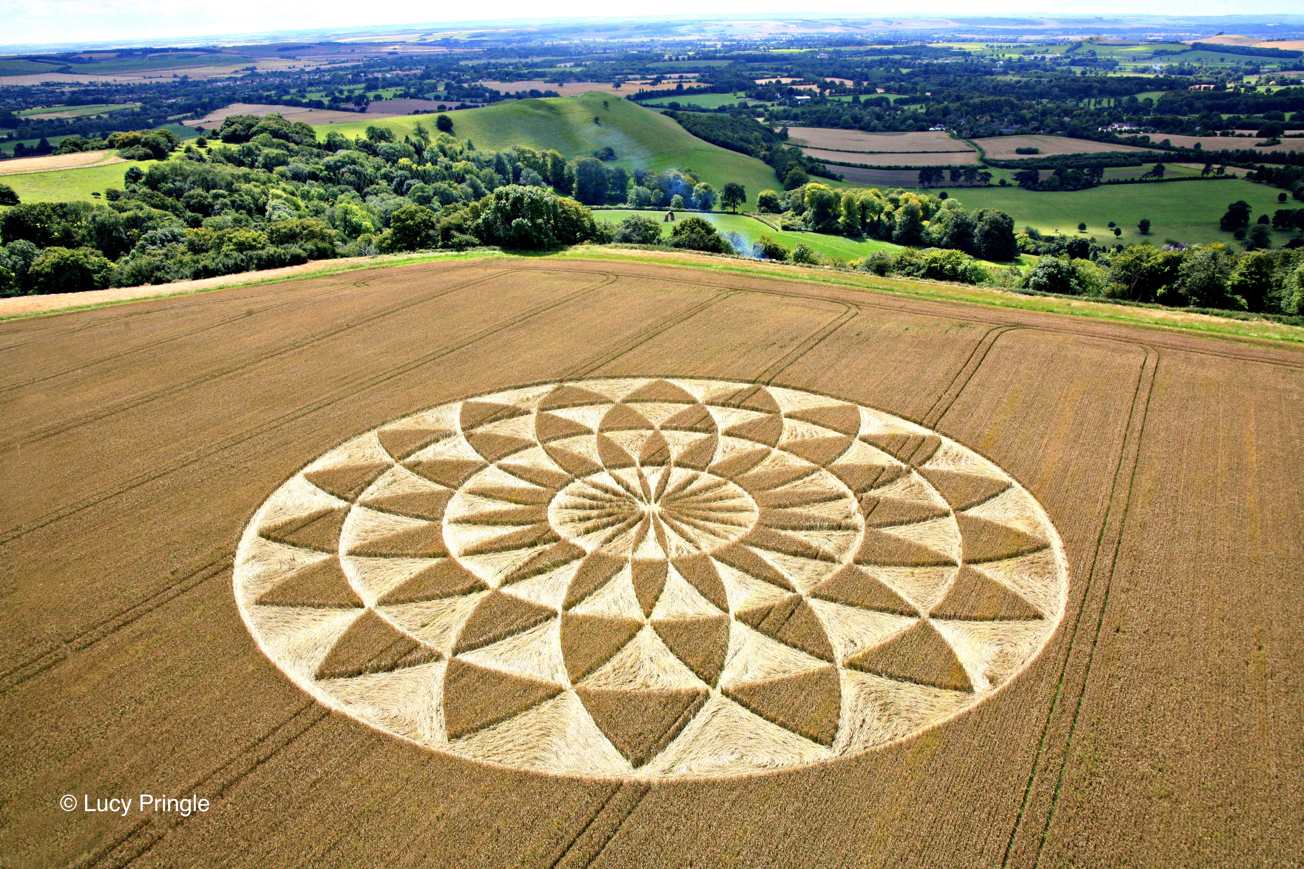 Crop Circle Exhibition & Information Centre - Great West Way
